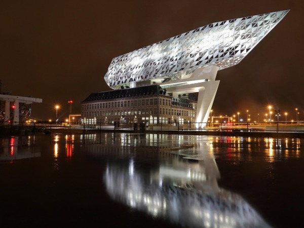 Antwerp Havalimanı Transferleri (ANR) 