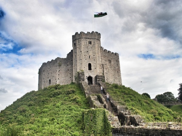 Cardiff Airport Transfers (CWL) 