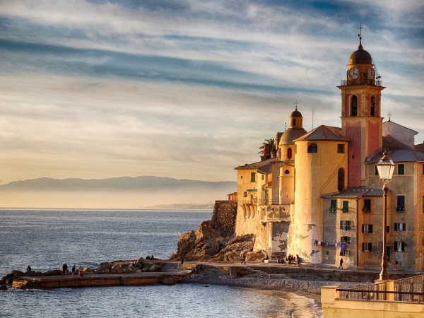 Genoa Airport Transfers (GOA) 