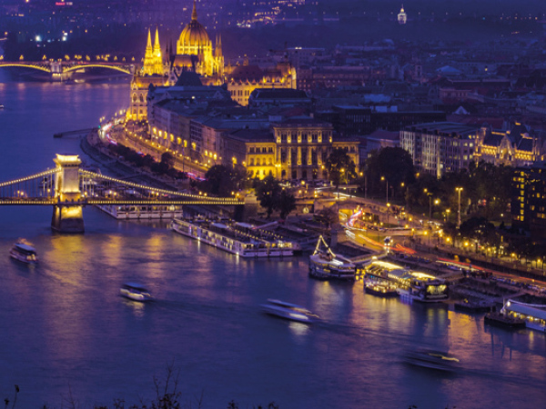 Flughafentransfer & Taxi Budapest