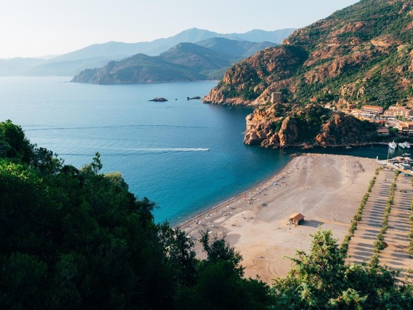 Transfery z letiska Calvi (CLY) 
